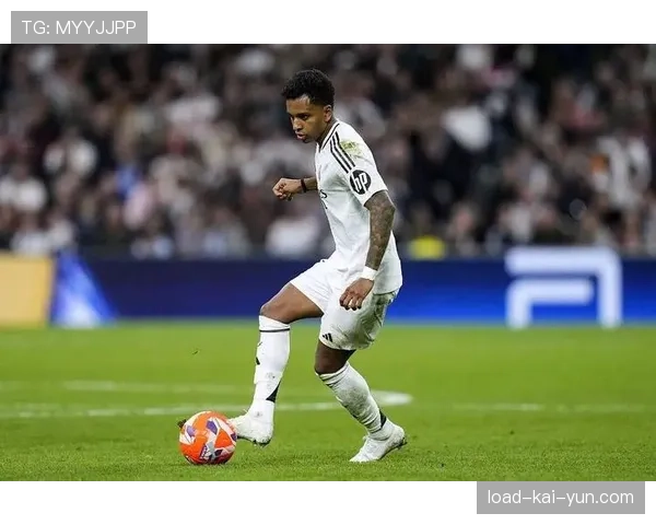 西甲官方数据:四月前三轮联赛平均进球数为2.1,较去年同期下降0.5球 西甲官方数据:四月前三轮联赛平均进球数为2.1,较去年同期下降0.5球